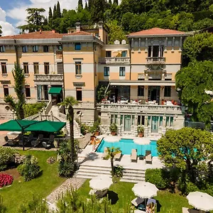 Hotel Laurin, Saló